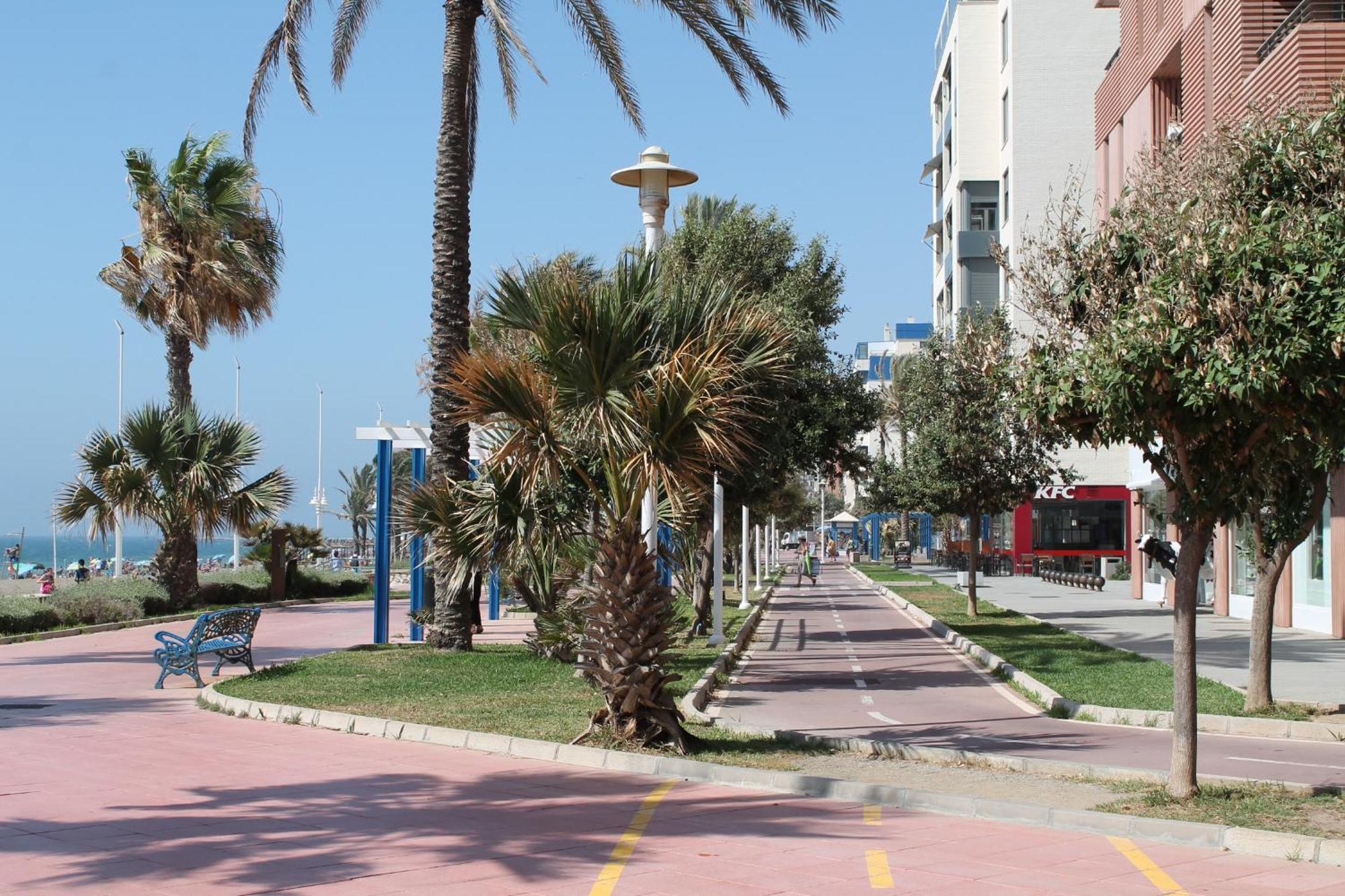 Апартаменты Paseo Maritimo Малага Экстерьер фото